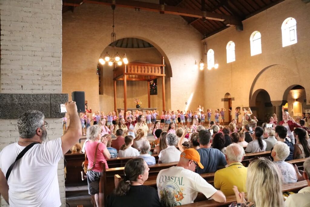 Het kan vandaag een beetje druk zijn in de Bruuk, want de KVW is bij ons neergestreken